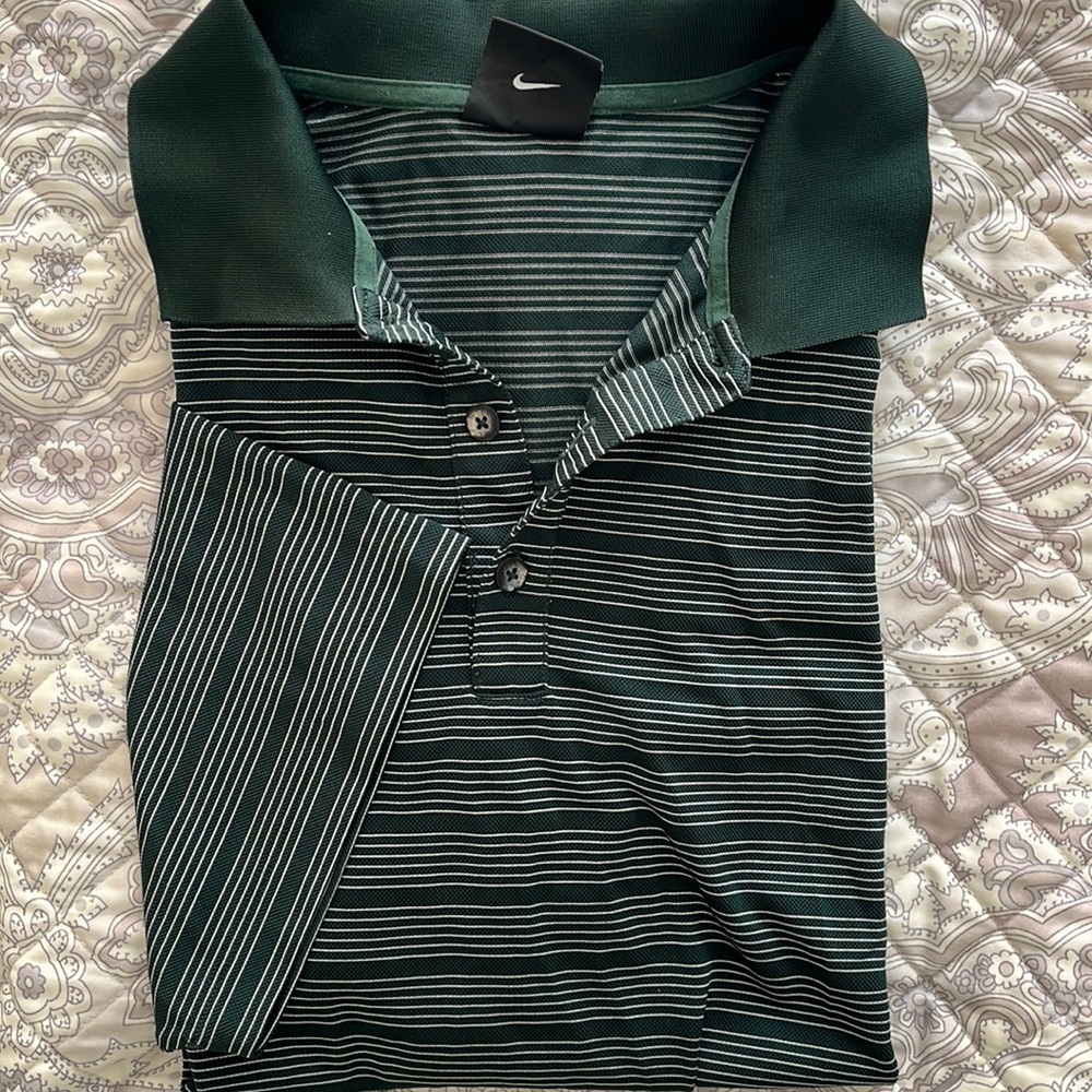 Men’s Nike Golf shirt.  Dri-Fit.  Breathable fabric. Great condition.